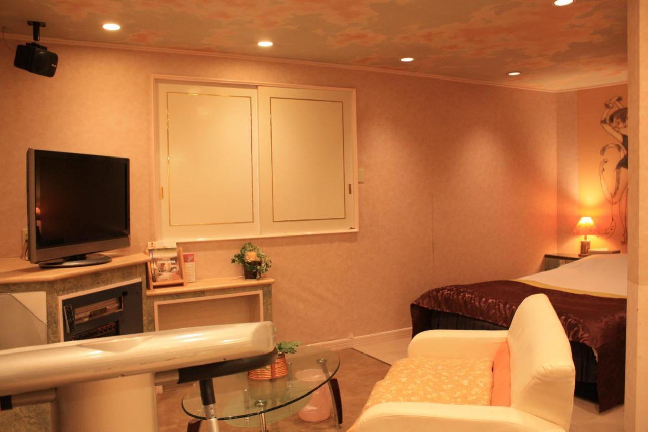 Love hotel Restay Moon (adults Only)